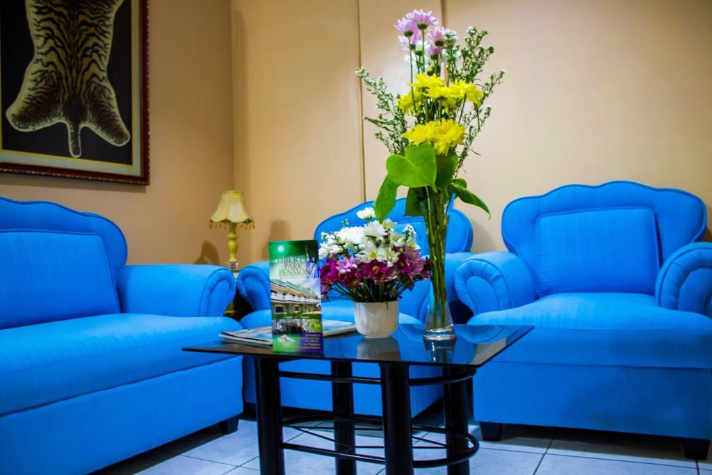 Liberty Park Pension Puerto Princesa Zewnętrze zdjęcie