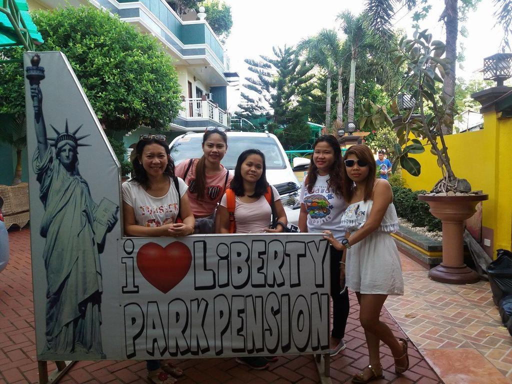 Liberty Park Pension Puerto Princesa Zewnętrze zdjęcie