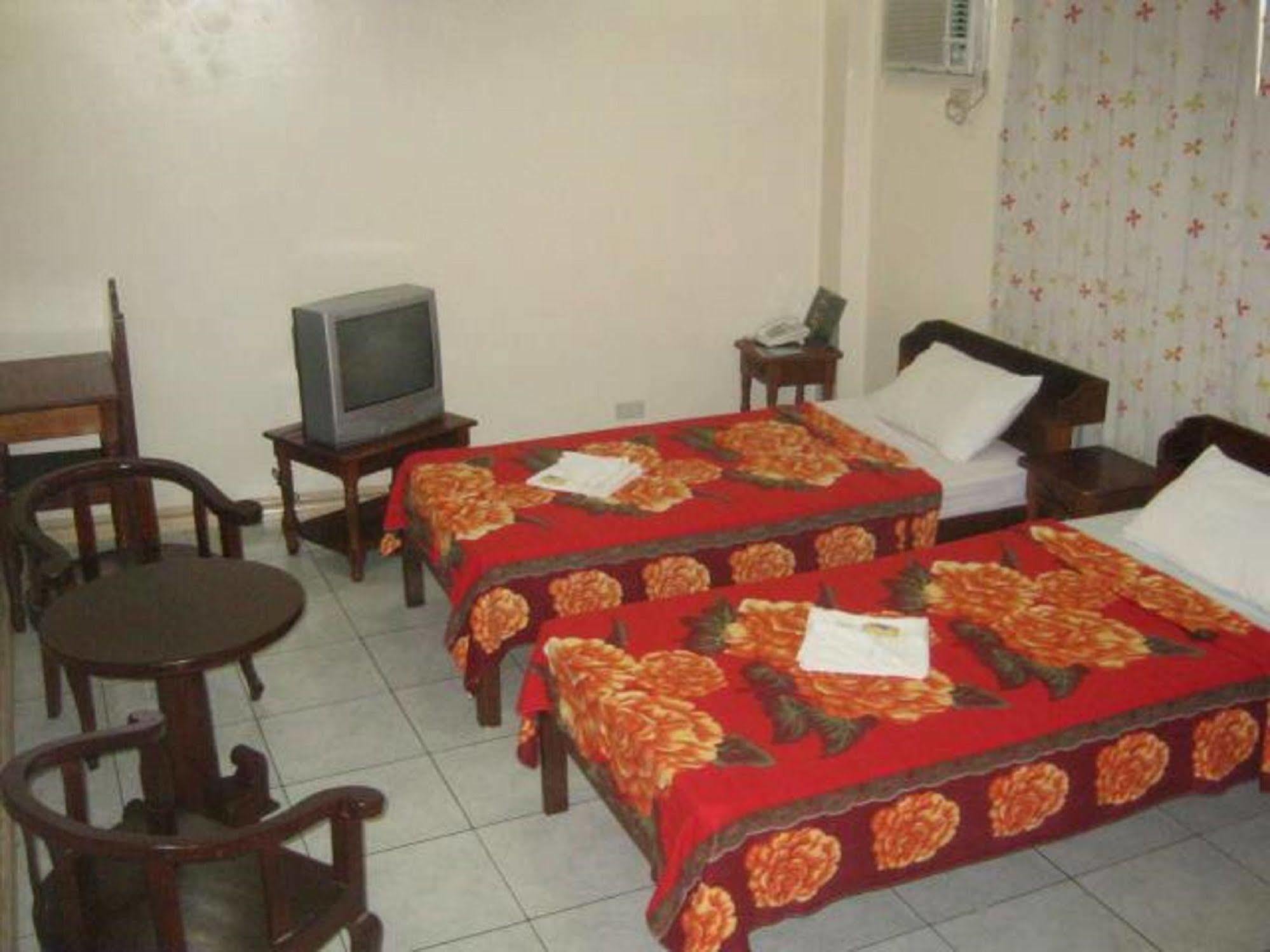 Liberty Park Pension Puerto Princesa Zewnętrze zdjęcie